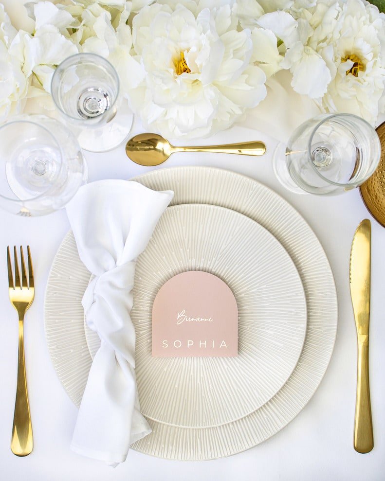 "Alya - Marque-place" – Marque-place chic, élégant et romantique avec dorure or pour réception de mariage – Papeterie de mariage - Wedding stationery - Création Luxe Carterie Studio