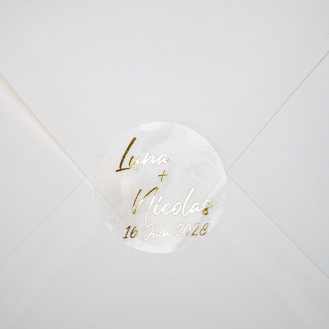 "Aura - Sticker" - Faire-part de mariage chic, élégant et romantique avec dorure or - Wedding stationery - Création Luxe Carterie Studio
