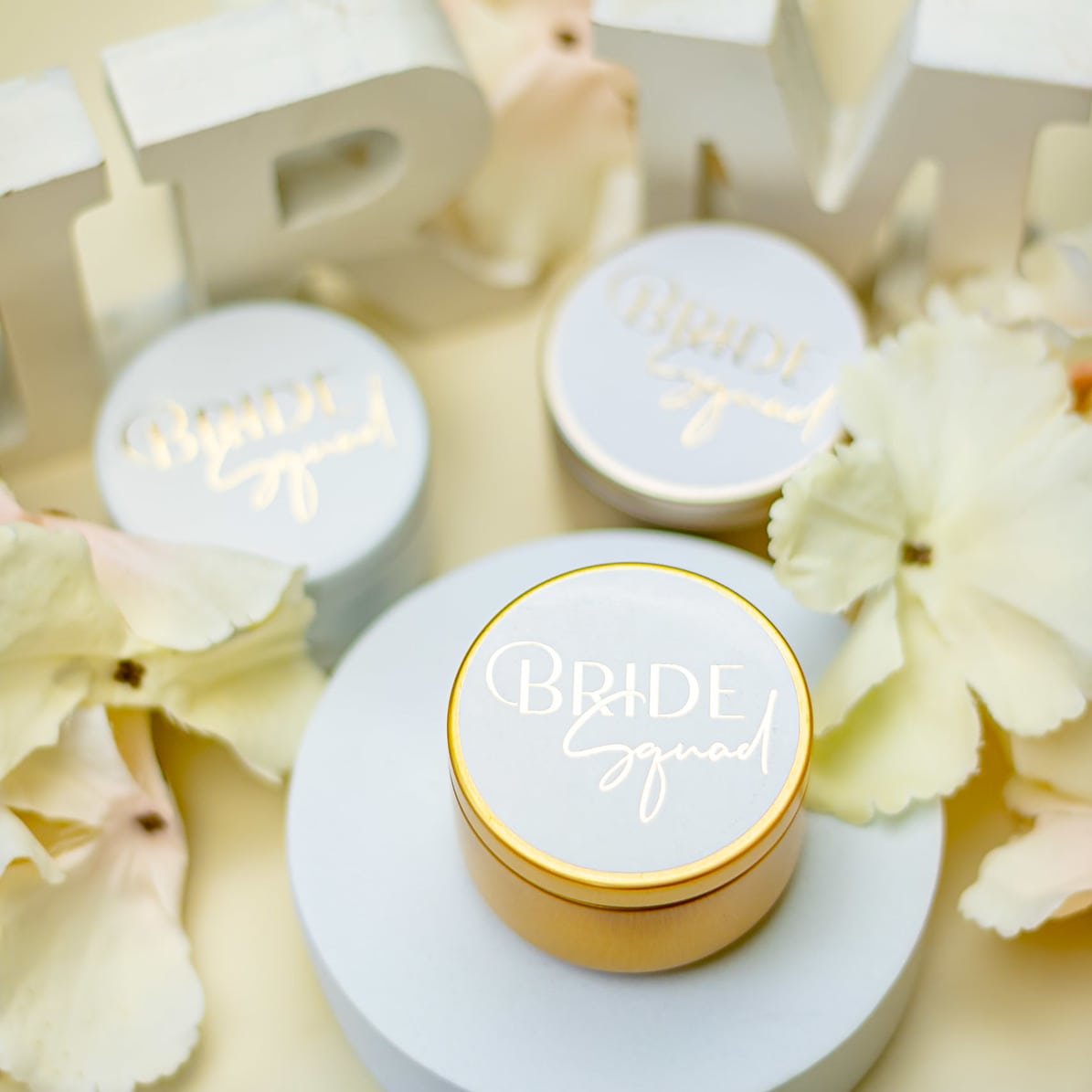 "Bride Squad - Sticker" - Sticker EVJF sur mesure – Bride Squad - Accessoire chic pour enterrement de vie de jeune fille – Papeterie de mariage moderne – Wedding stationery - Création Luxe Carterie Studio