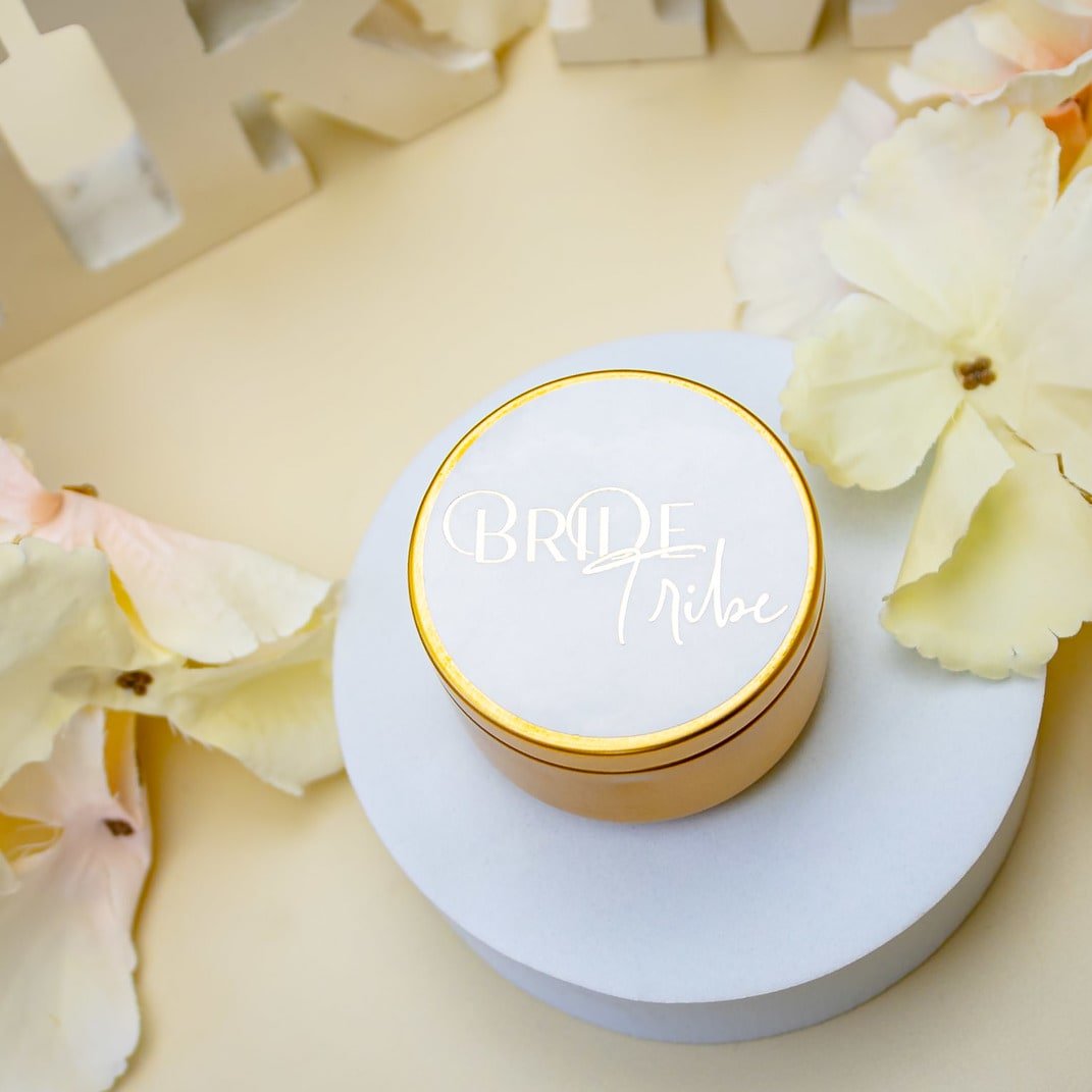 "Bride Tribe - Sticker" - Sticker EVJF sur mesure – Bride Tribe - Accessoire chic pour enterrement de vie de jeune fille – Papeterie de mariage moderne – Wedding stationery - Création Luxe Carterie Studio