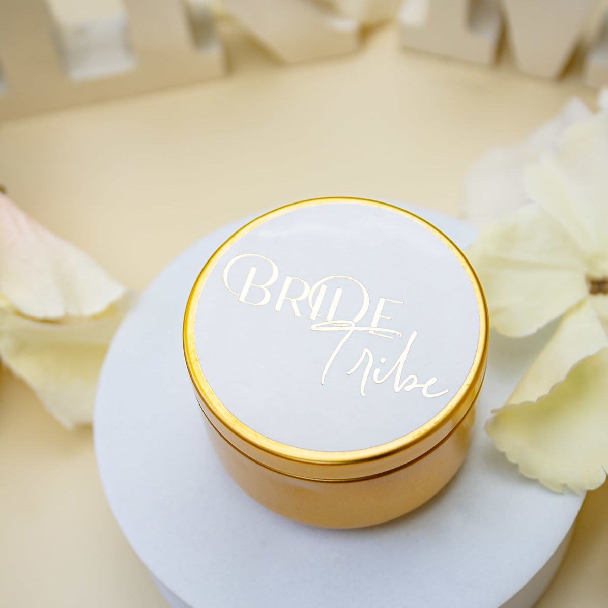 "Bride Tribe - Sticker" - Sticker EVJF sur mesure – Bride Tribe - Accessoire chic pour enterrement de vie de jeune fille – Papeterie de mariage moderne – Wedding stationery - Création Luxe Carterie Studio