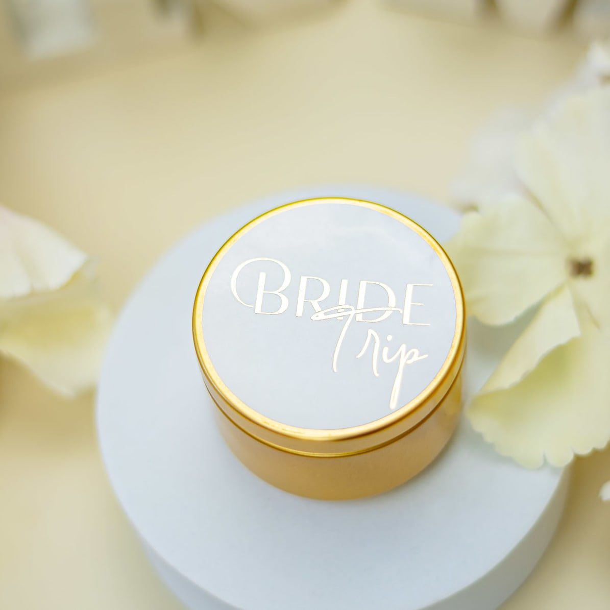"Bride Tripe - Sticker" - Sticker EVJF sur mesure – Bride Trip - Accessoire chic pour enterrement de vie de jeune fille – Papeterie de mariage moderne – Wedding stationery - Création Luxe Carterie Studio