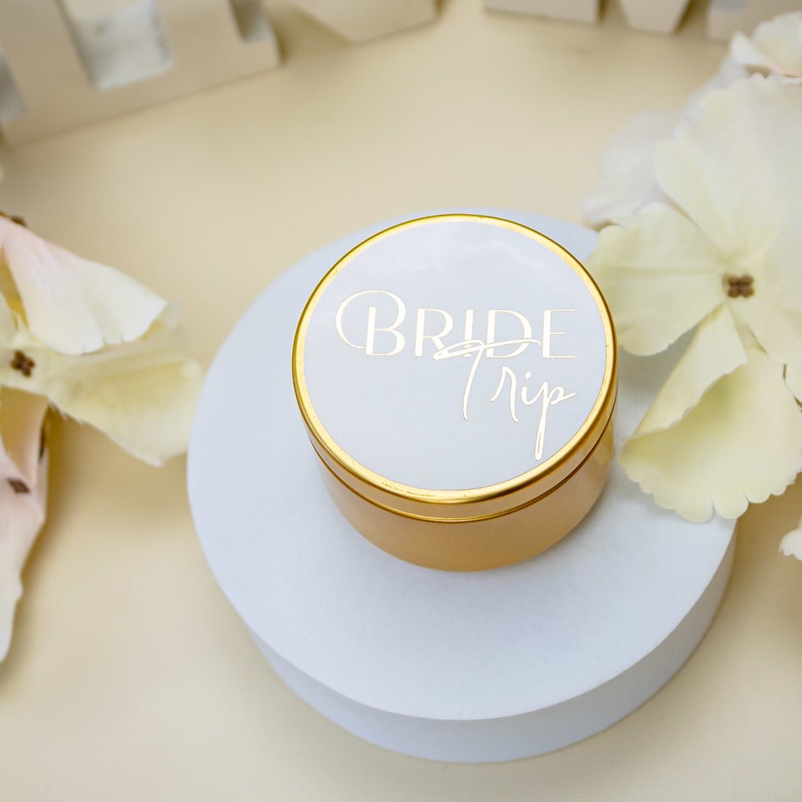 "Bride Tripe - Sticker" - Sticker EVJF sur mesure – Bride Trip - Accessoire chic pour enterrement de vie de jeune fille – Papeterie de mariage moderne – Wedding stationery - Création Luxe Carterie Studio