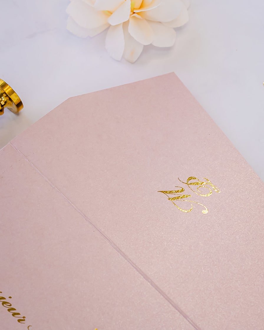 "Camélia" - Faire-part de mariage laser cut élégant et romantique avec dorure or - Wedding stationery - Création Luxe Carterie Studio