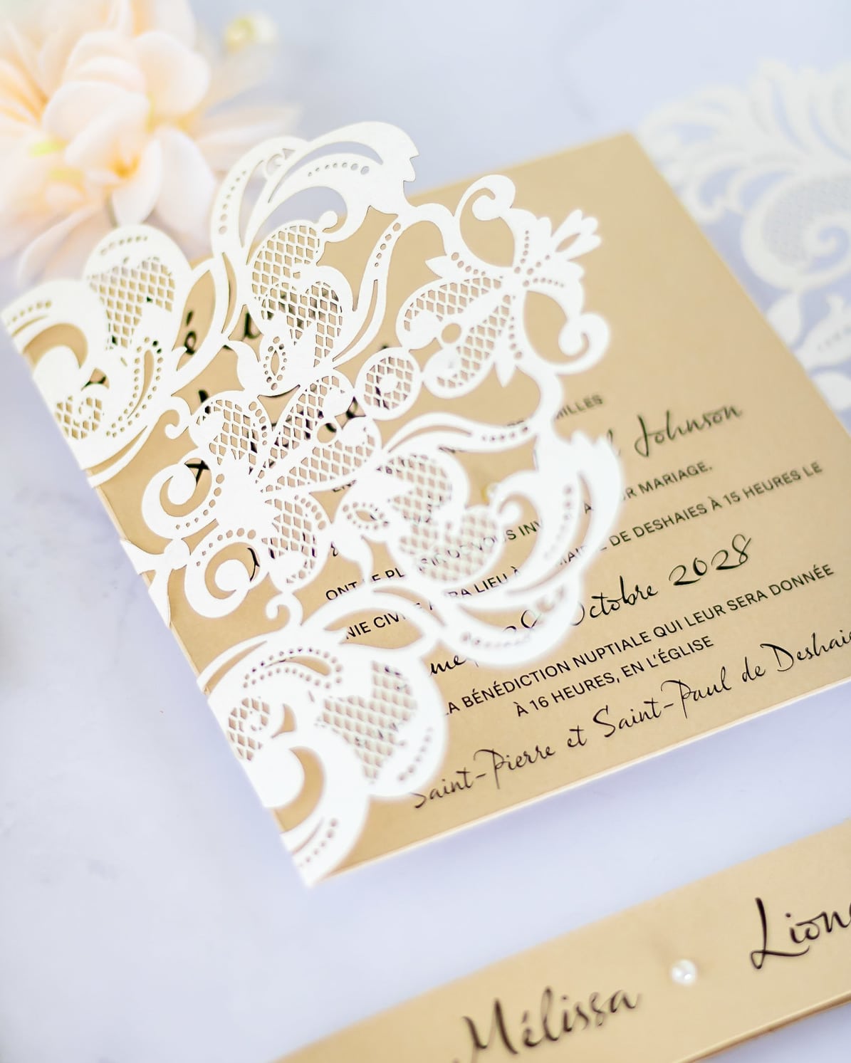 "Délicate" - Faire-part de mariage laser cut élégant et romantique avec dorure or - Wedding stationery - Création Luxe Carterie Studio