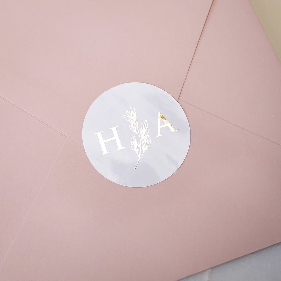 "Gréta - Sticker" - Faire-part de mariage chic, élégant et romantique avec dorure or - Wedding stationery - Création Luxe Carterie Studio