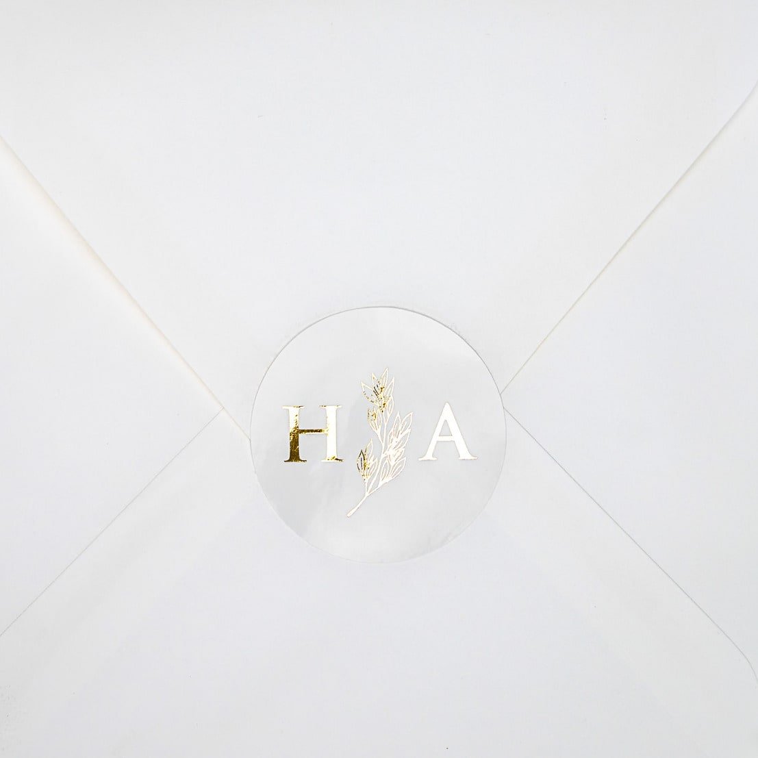 "Gréta - Sticker" - Faire-part de mariage chic, élégant et romantique avec dorure or - Wedding stationery - Création Luxe Carterie Studio
