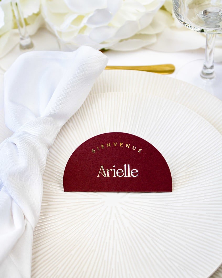 "Jona - Marque-place" – Marque-place chic, élégant et romantique avec dorure or pour réception de mariage – Papeterie de mariage - Wedding stationery - Création Luxe Carterie Studio