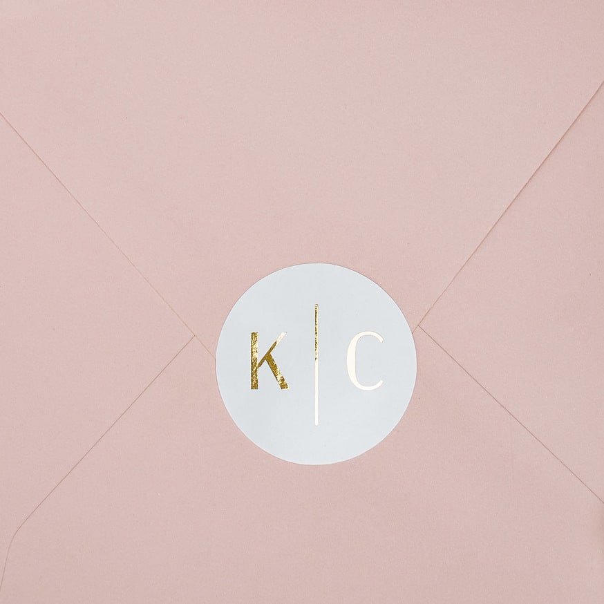 "Lucilla - Sticker" - Faire-part de mariage chic, élégant et romantique avec dorure or - Wedding stationery - Création Luxe Carterie Studio