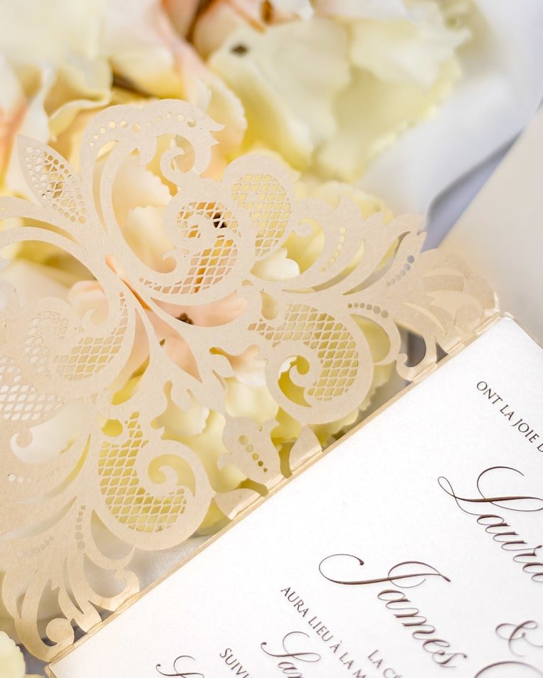 "Lys" - Faire-part de mariage laser cut élégant et romantique avec dorure or - Wedding stationery - Création Luxe Carterie Studio