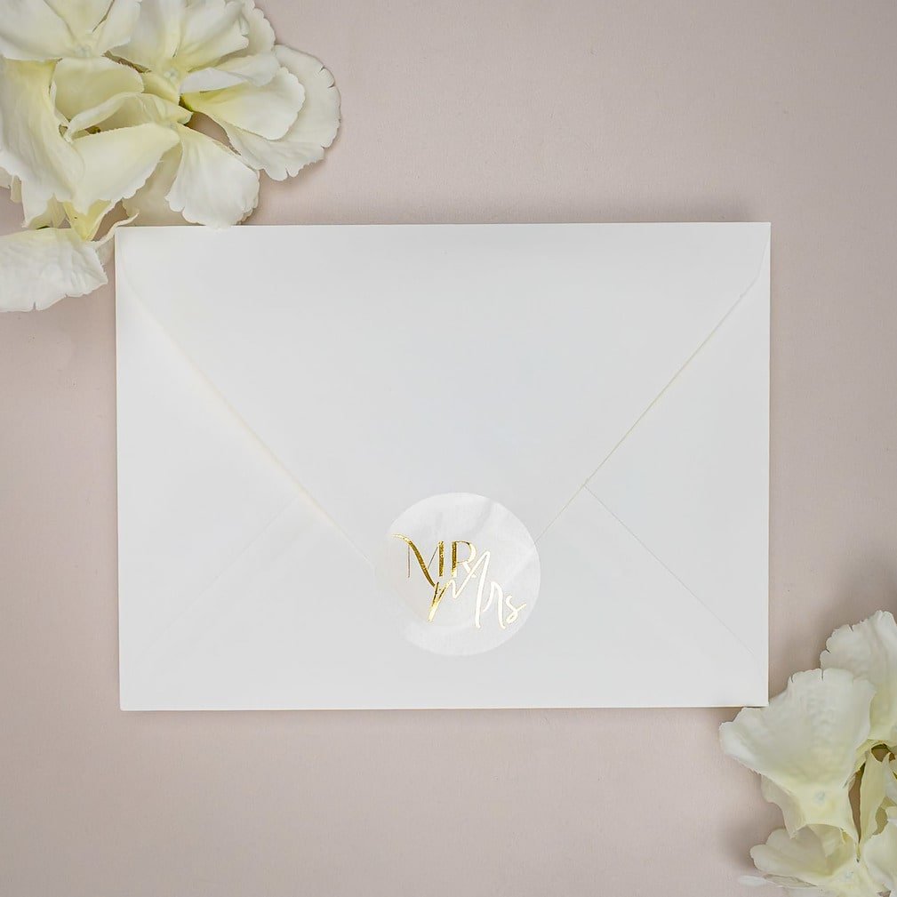 "MR & MRS - Sticker" – Sticker de mariage Mr & Mrs chic et élégant avec dorure or pour cadeaux d’invités – Papeterie de mariage - Wedding stationery - Création Luxe Carterie Studio