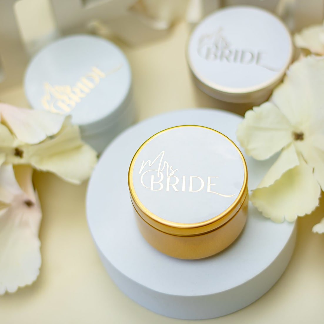 "Mrs Bride - Sticker" - Sticker EVJF sur mesure – Mrs Bride - Accessoire chic pour enterrement de vie de jeune fille – Papeterie de mariage moderne – Wedding stationery - Création Luxe Carterie Studio