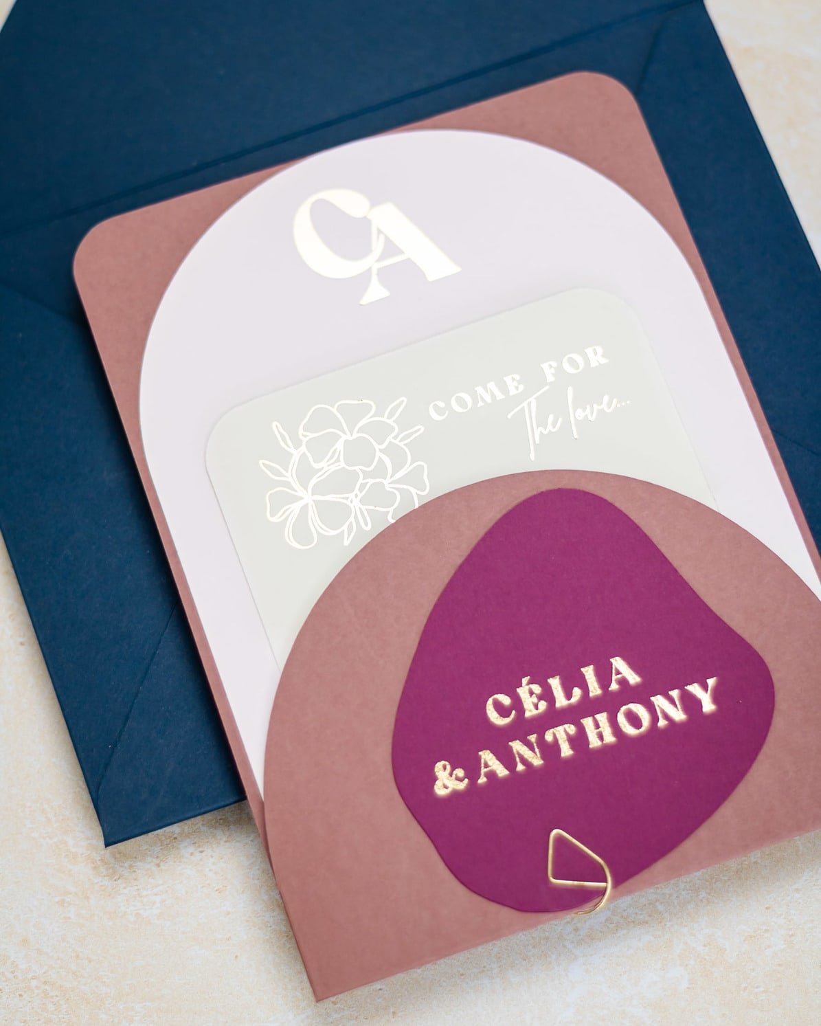"Nacre" - Faire-part de mariage moderne, chic et élégant avec dorure or – Wedding stationery - Création Luxe Carterie Studio