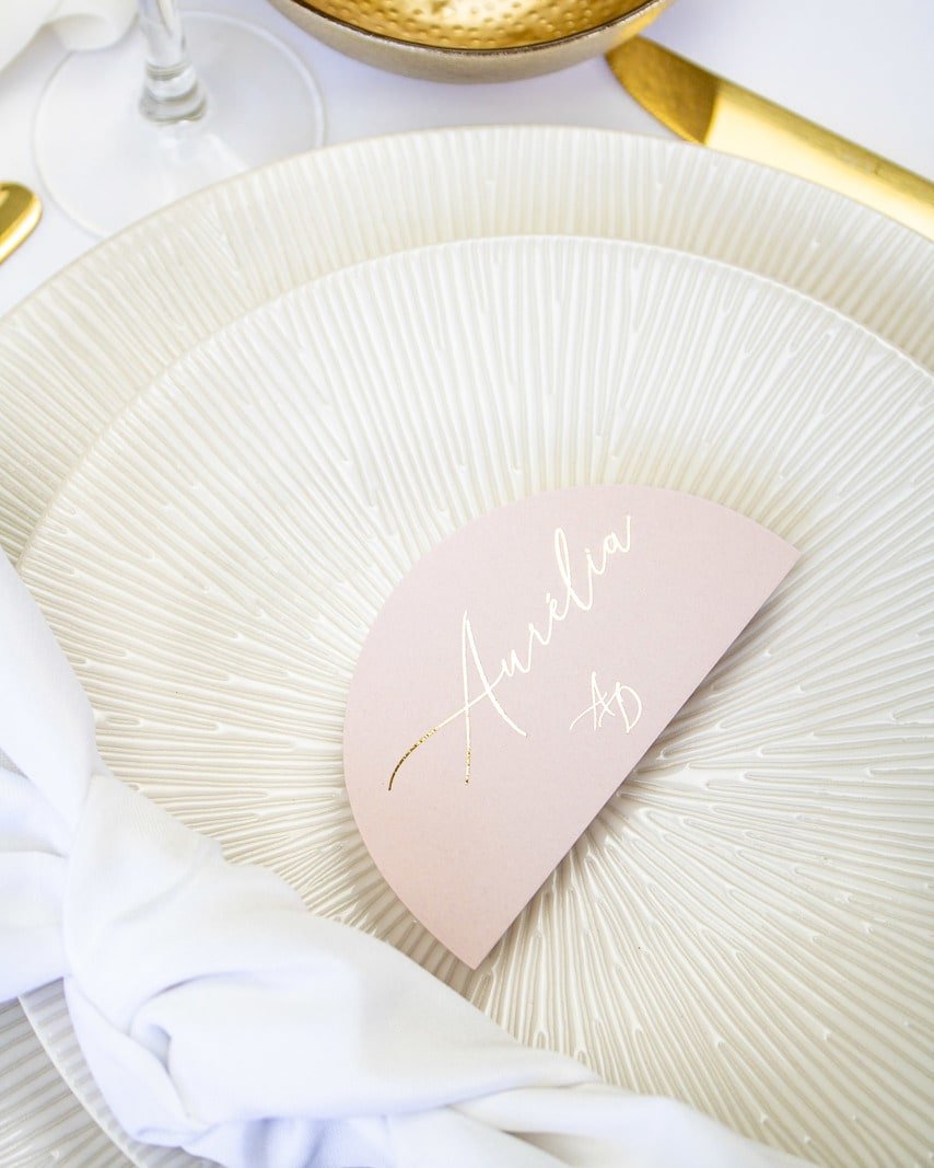 "Noa - Marque-place" – Marque-place chic, élégant et romantique avec dorure or pour réception de mariage – Papeterie de mariage - Wedding stationery - Création Luxe Carterie Studio