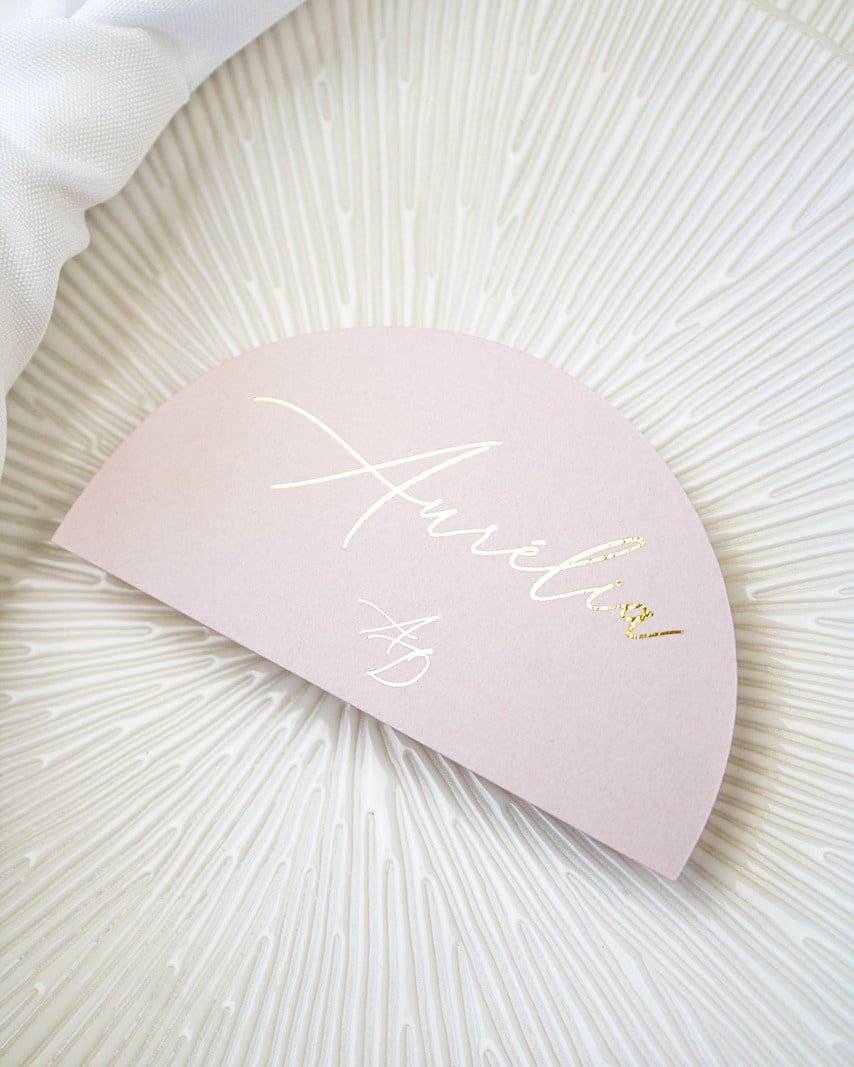 "Noa - Marque-place" – Marque-place chic, élégant et romantique avec dorure or pour réception de mariage – Papeterie de mariage - Wedding stationery - Création Luxe Carterie Studio