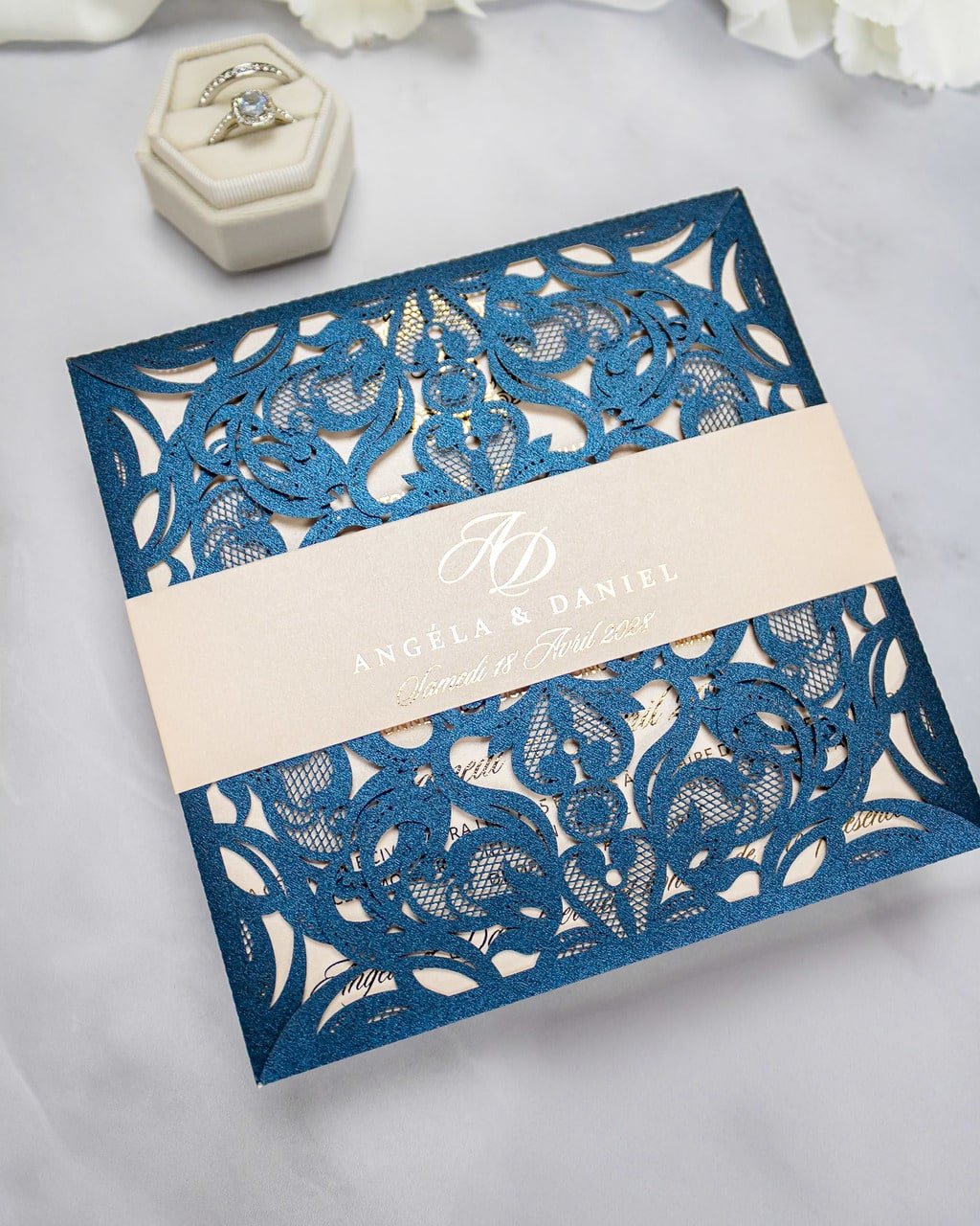 "Oeillet" - Faire-part de mariage laser cut élégant et romantique avec dorure or - Wedding stationery - Création Luxe Carterie Studio