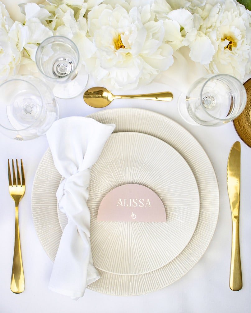 "Rea - Marque-place" – Marque-place chic, élégant et romantique avec dorure or pour réception de mariage – Papeterie de mariage - Wedding stationery - Création Luxe Carterie Studio