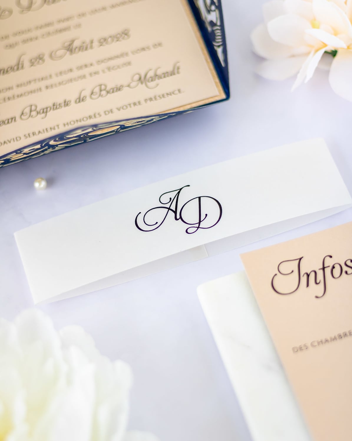 "Vanilla" - Faire-part de mariage laser cut élégant et romantique avec dorure or - Wedding stationery - Création Luxe Carterie Studio