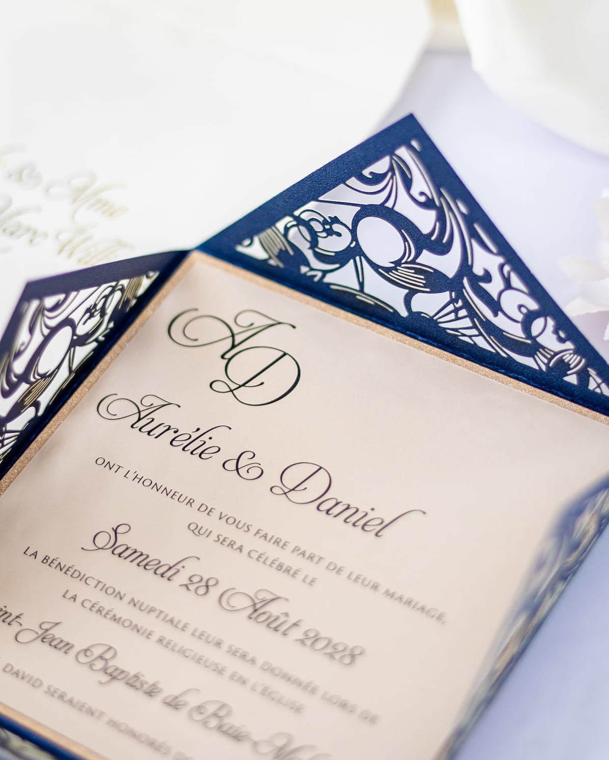 "Vanilla" - Faire-part de mariage laser cut élégant et romantique avec dorure or - Wedding stationery - Création Luxe Carterie Studio