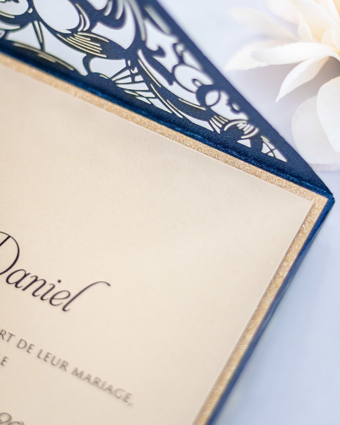 "Vanilla" - Faire-part de mariage laser cut élégant et romantique avec dorure or - Wedding stationery - Création Luxe Carterie Studio