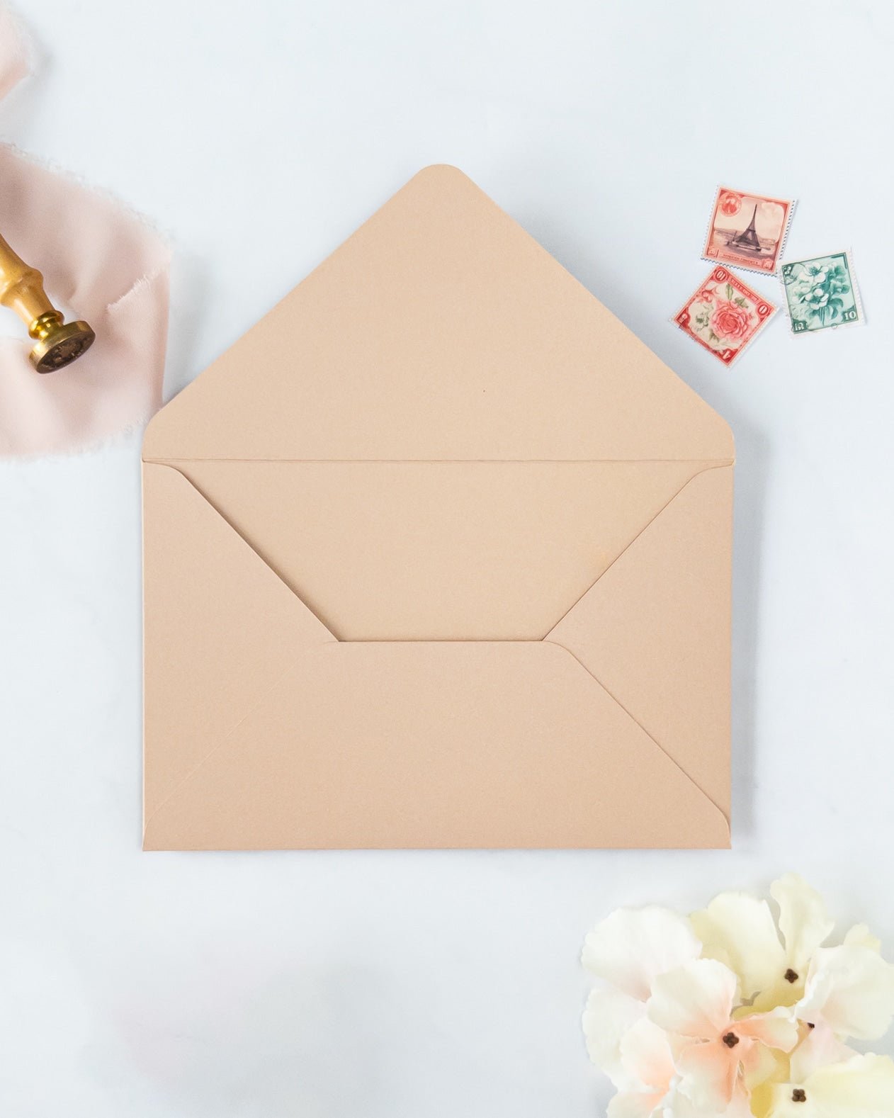 ALINEA - Enveloppe épaisse avec Dorure - Enveloppe - 12 cm x 16.5 cm - Luxe Carterie Studio