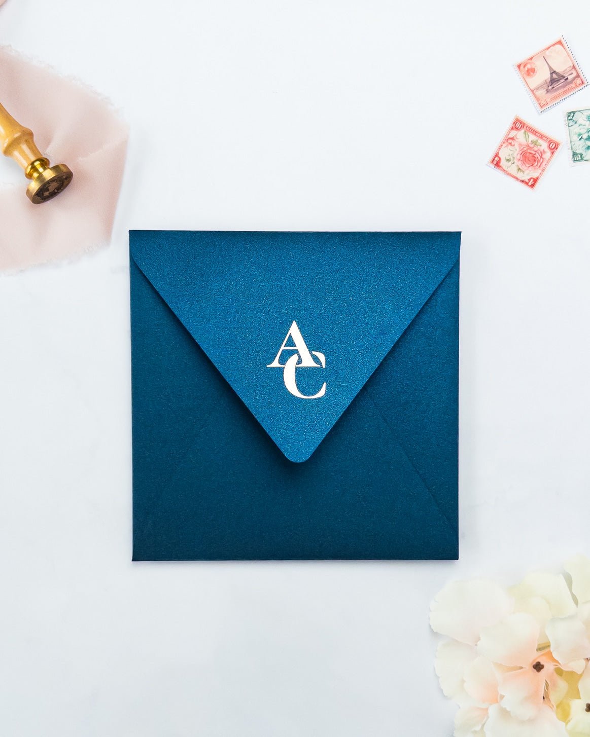 AMARANTE - Enveloppe épaisse Initiales - Enveloppe - 12 cm x 16.5 cm - Luxe Carterie Studio