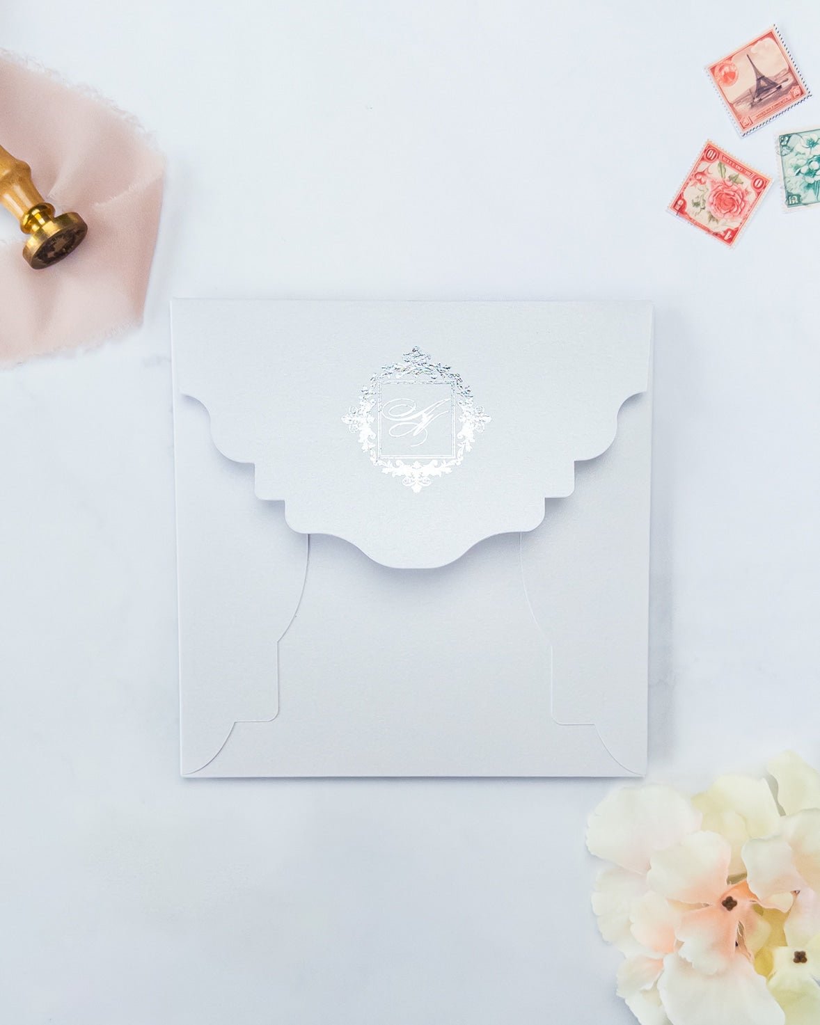 AURORE - Enveloppe épaisse Initiales - Enveloppe - 12 cm x 16.5 cm - Luxe Carterie Studio