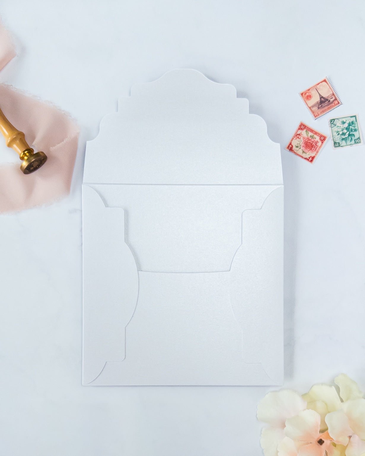 AURORE - Enveloppe épaisse Initiales - Enveloppe - 12 cm x 16.5 cm - Luxe Carterie Studio