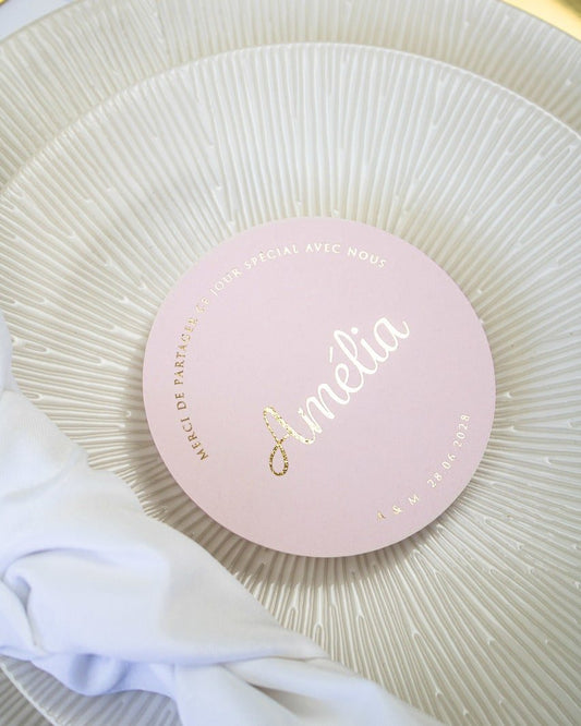 "Aya - Marque-place" – Marque-place chic, élégant et romantique avec dorure or pour réception de mariage – Papeterie de mariage - Wedding stationery - Création Luxe Carterie Studio