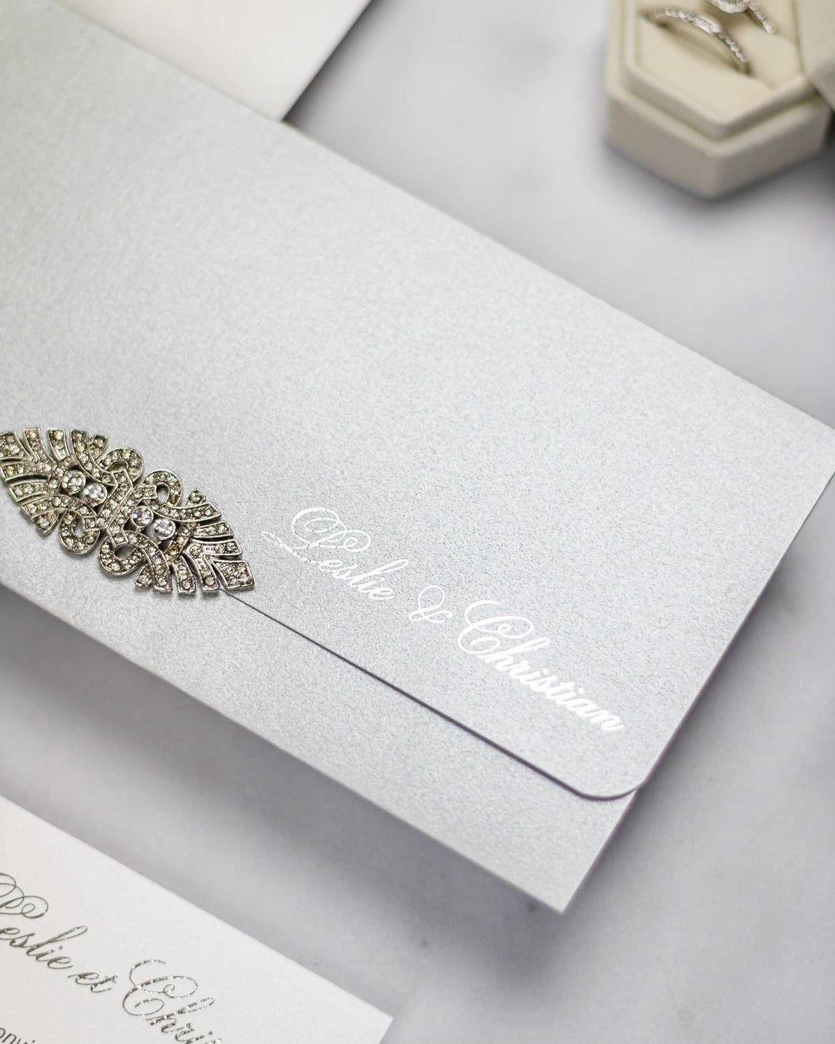 "Azalée" - Faire-part de mariage luxueux, chic et élégant avec dorure argent – Wedding stationery - Création Luxe Carterie Studio