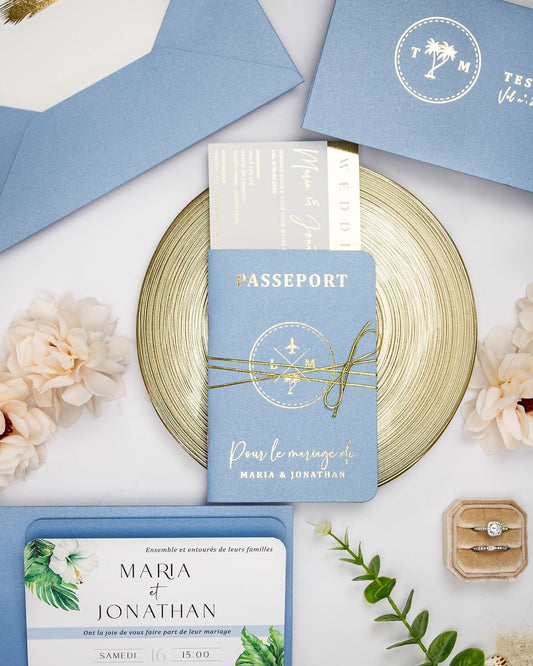 "Baya - Passeport" - Faire-part de mariage passeport, wedding destination, chic, original et romantique avec dorure or - Création Luxe Carterie Studio