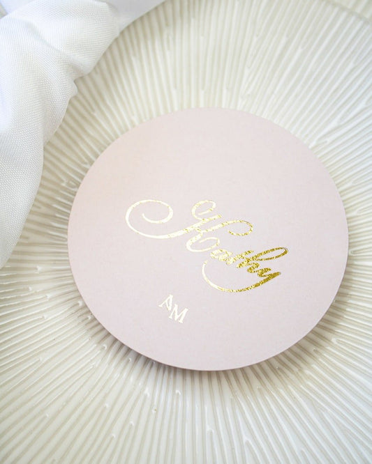 "Bella - Marque-place" – Marque-place chic, élégant et romantique avec dorure or pour réception de mariage – Papeterie de mariage - Wedding stationery - Création Luxe Carterie Studio