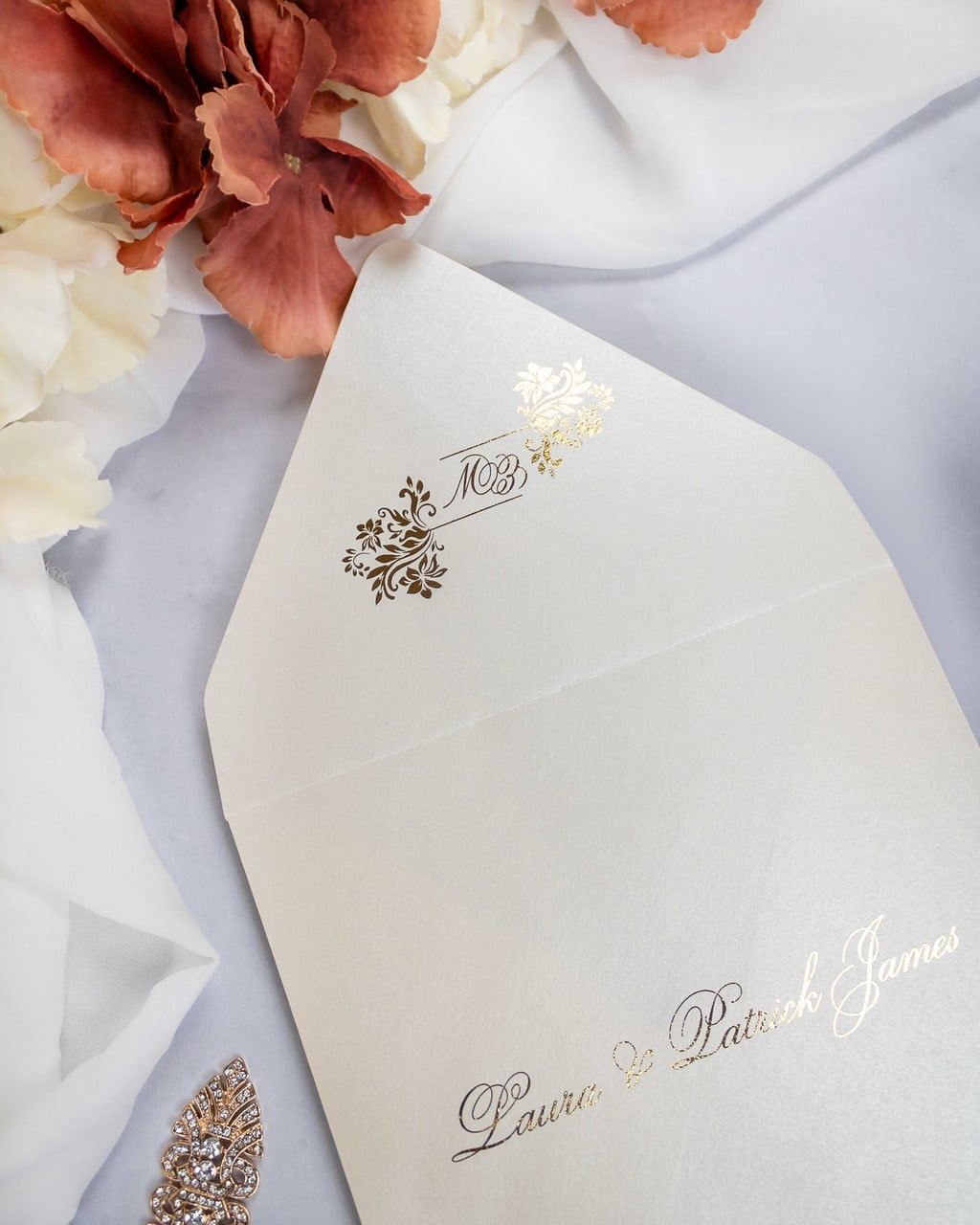 "Cassy" - Faire-part de mariage laser cut élégant et romantique avec dorure or - Wedding stationery - Création Luxe Carterie Studio