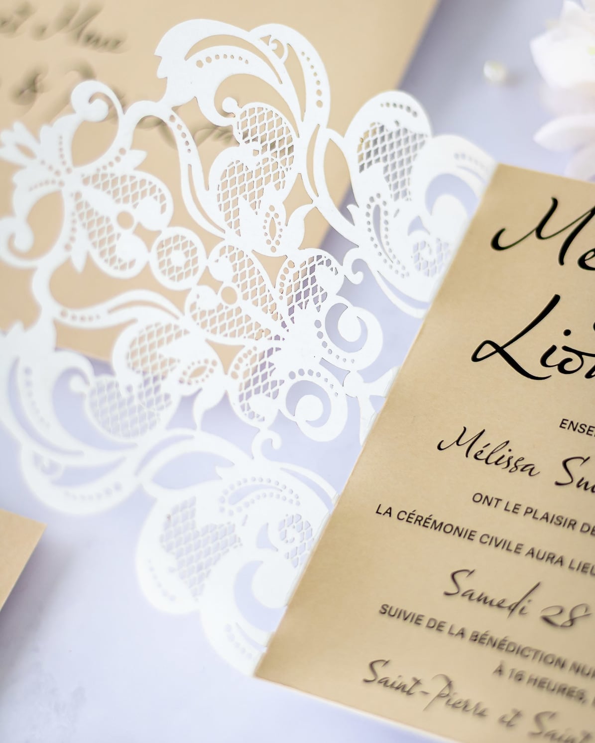 "Délicate" - Faire-part de mariage laser cut élégant et romantique avec dorure or - Wedding stationery - Création Luxe Carterie Studio