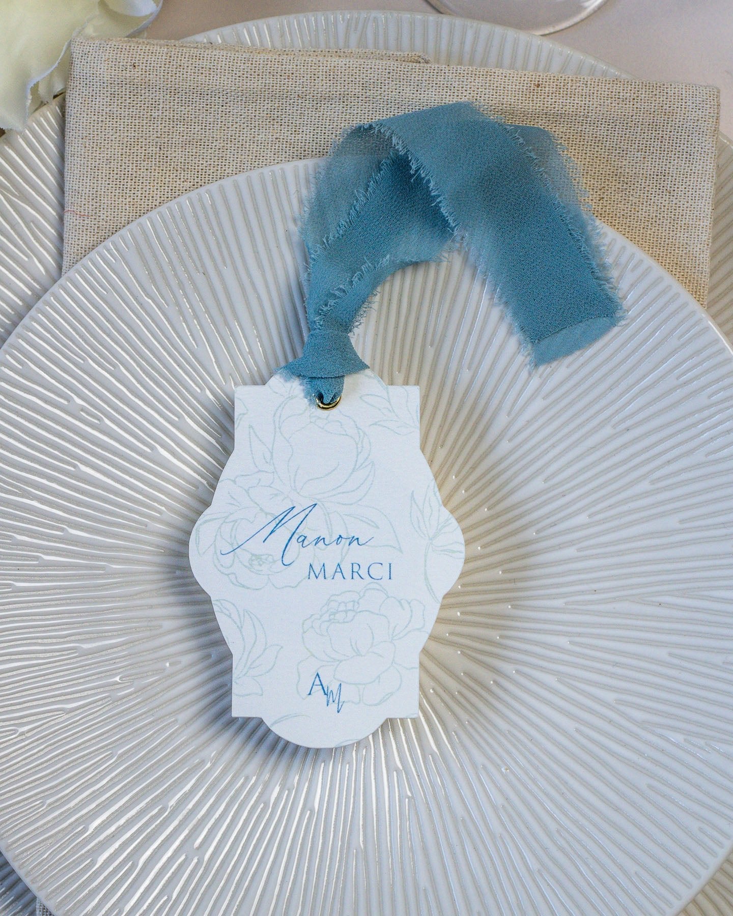 Ena - Marque - place - Marque - place - Luxe Carterie Studio