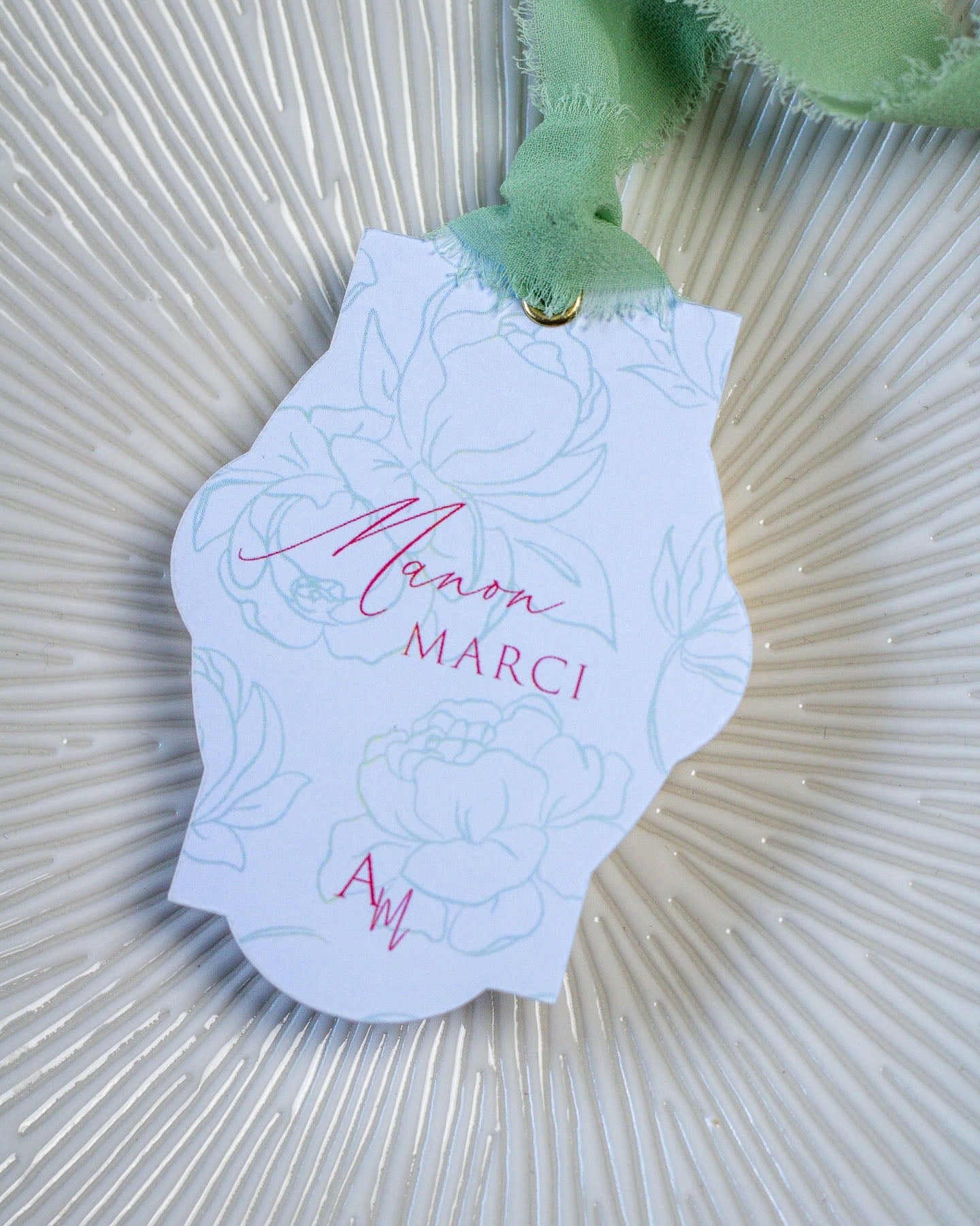 Ena - Marque - place - Marque - place - Luxe Carterie Studio