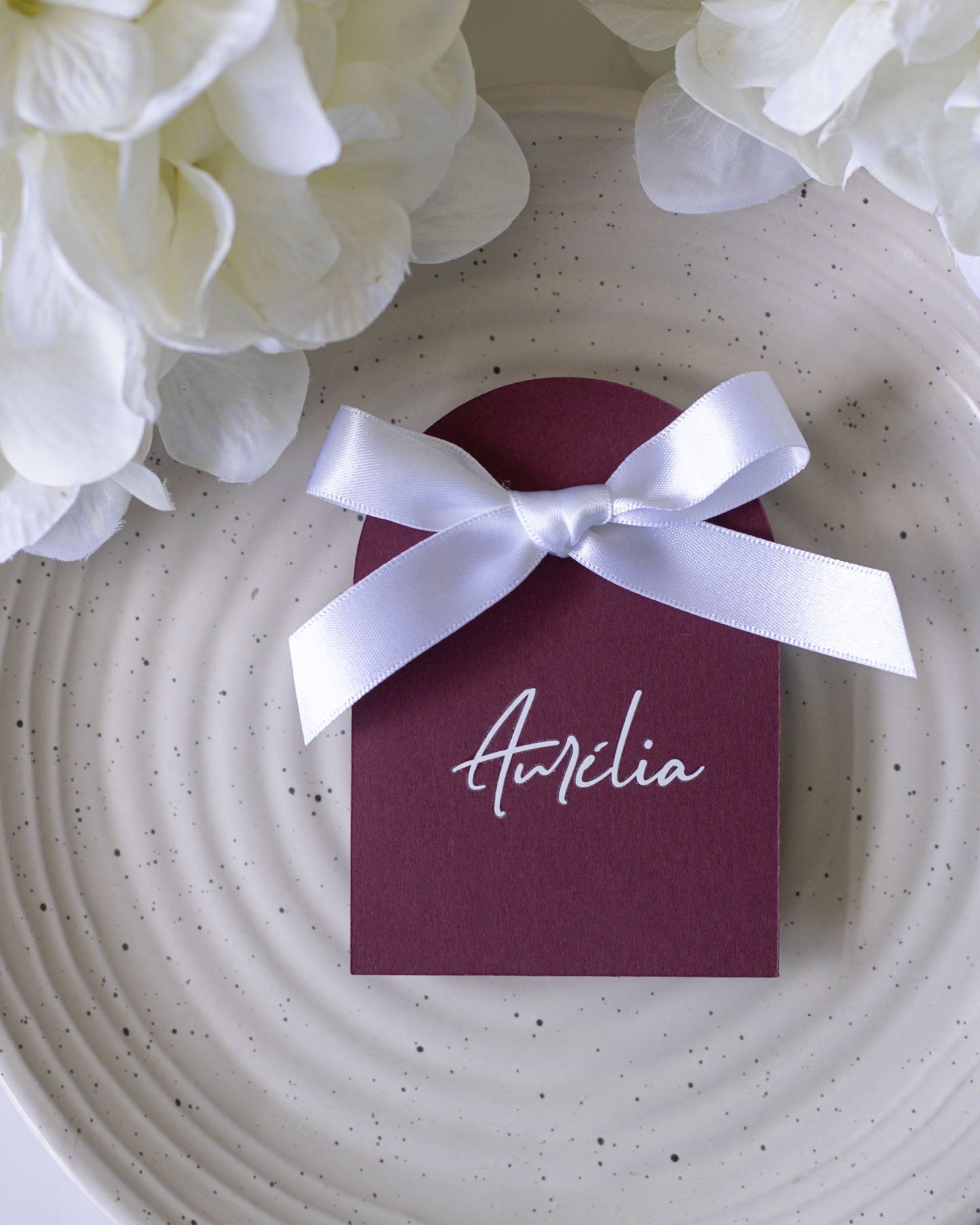 Kelly - Marque - place - Marque - place - Luxe Carterie Studio
