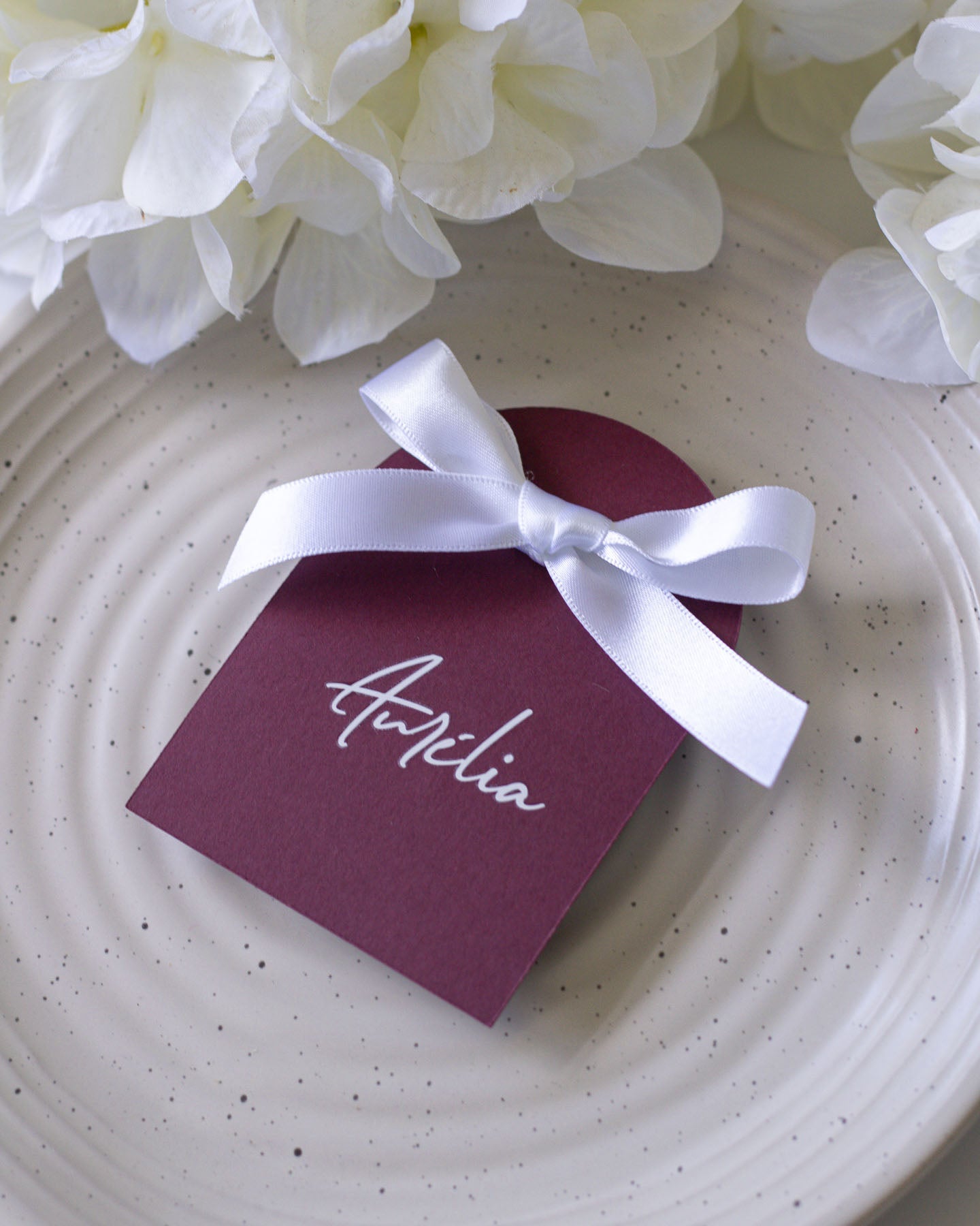 Kelly - Marque - place - Marque - place - Luxe Carterie Studio