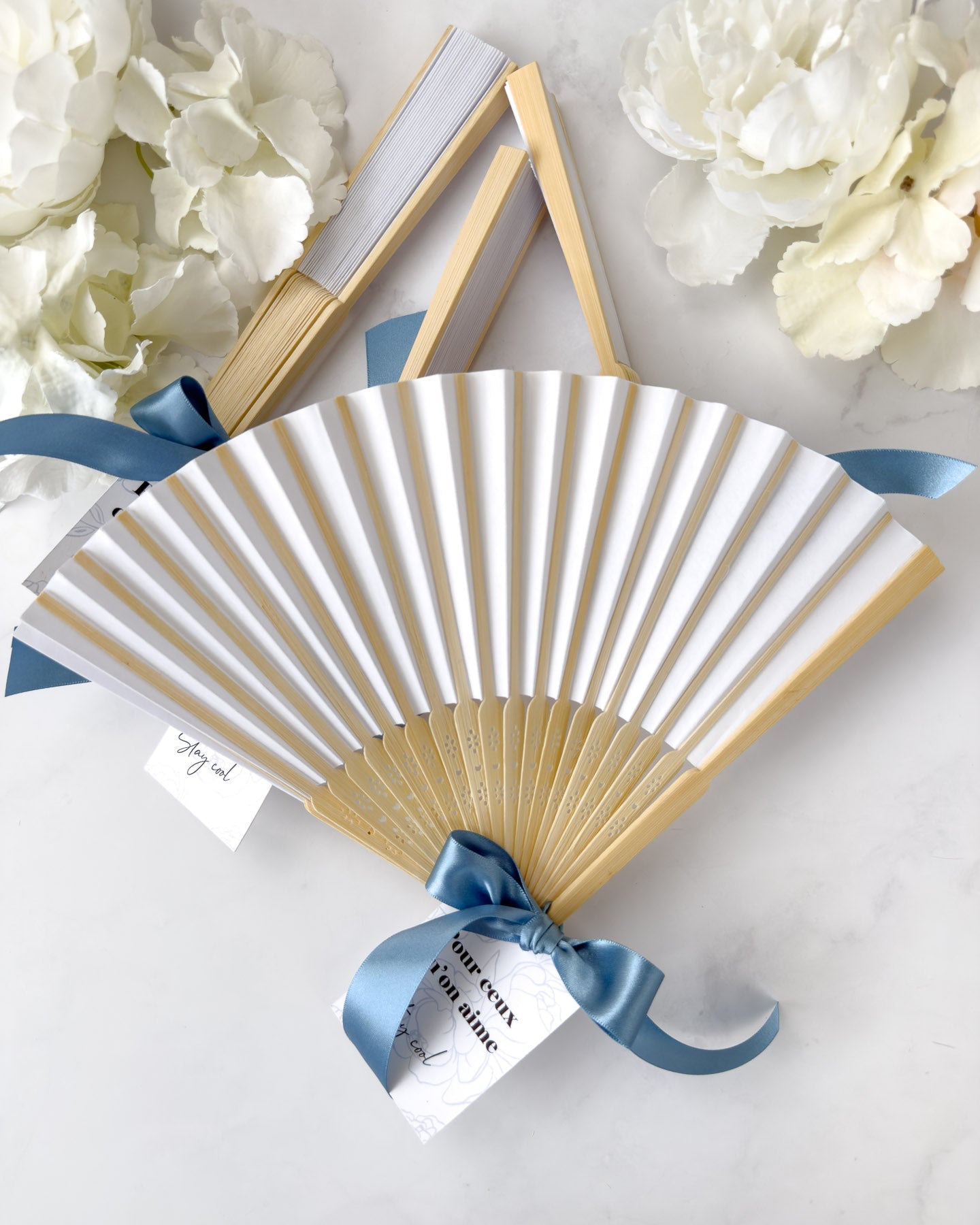 Lara - Eventail (par lot) - Cadeaux d'invités - Lot de 10 - Luxe Carterie Studio