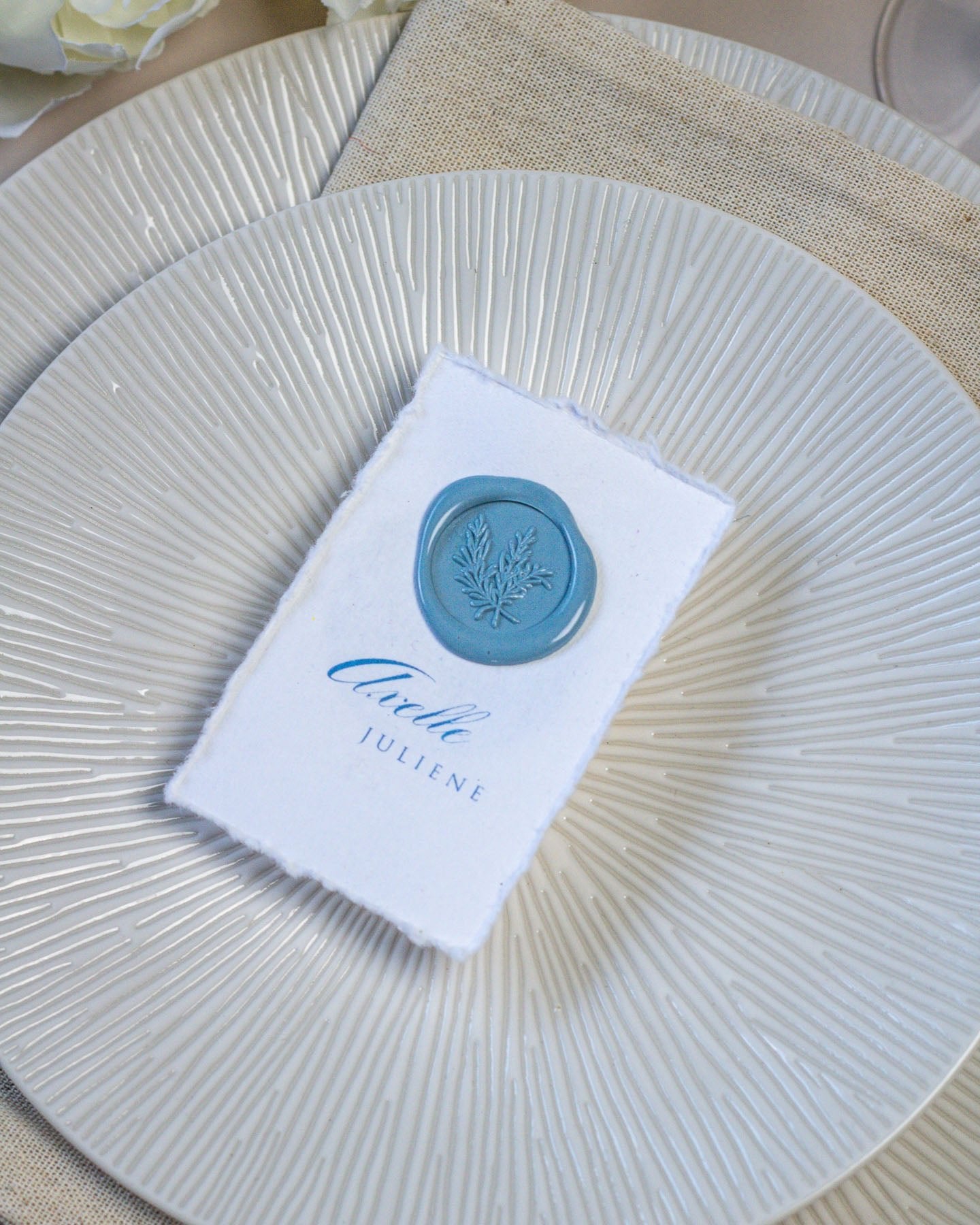 Lou - Marque - place - Marque - place - Luxe Carterie Studio