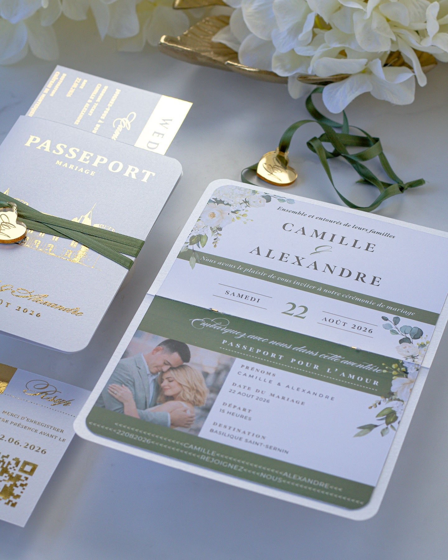 Mila - Passeport - Faire - part - Sans pochette - Aucune enveloppe - Luxe Carterie Studio