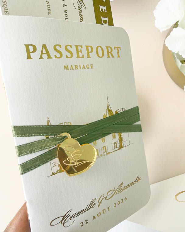 Mila - Passeport - Faire - part - Sans pochette - Aucune enveloppe - Luxe Carterie Studio