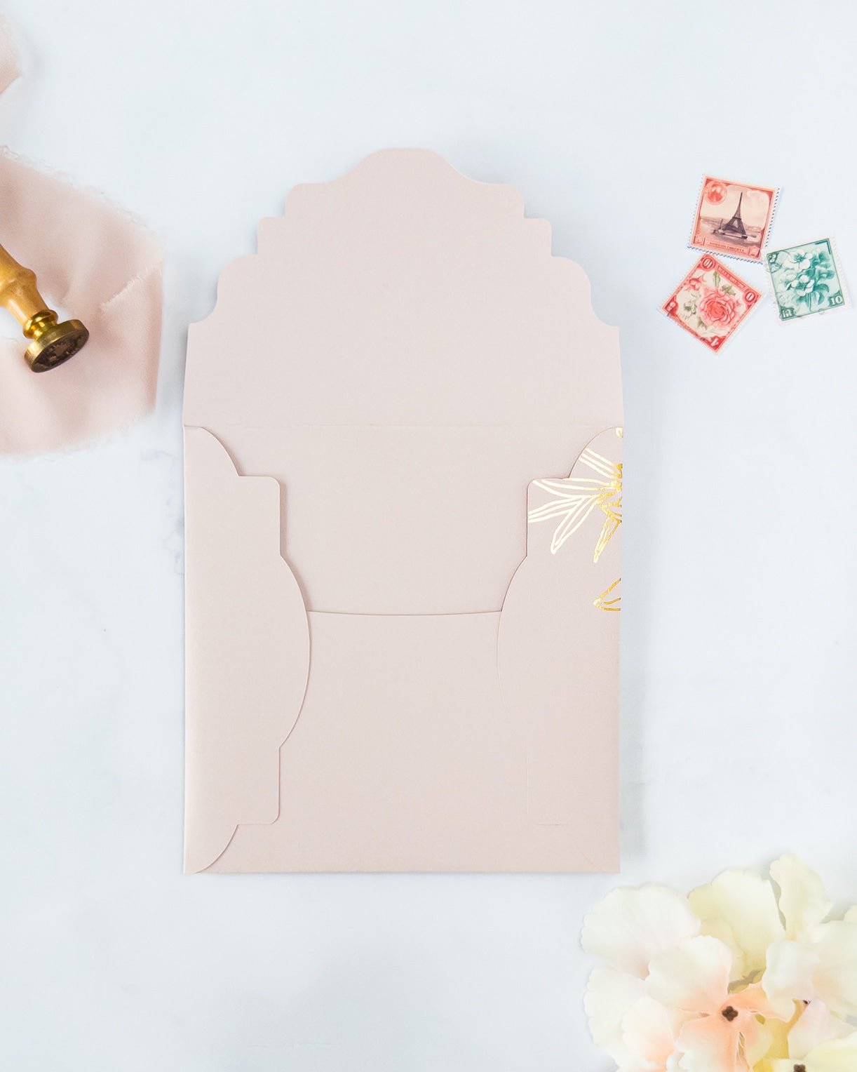 MUSE - Enveloppe épaisse avec Dorure - Enveloppe - 12 cm x 16.5 cm - Luxe Carterie Studio