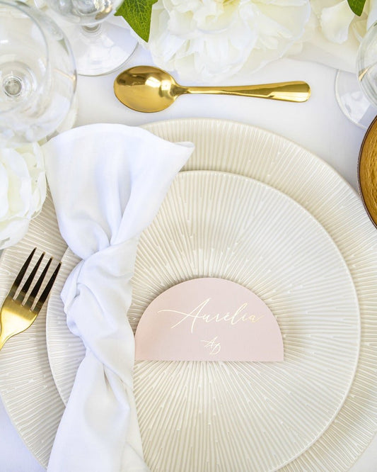 "Noa - Marque-place" – Marque-place chic, élégant et romantique avec dorure or pour réception de mariage – Papeterie de mariage - Wedding stationery - Création Luxe Carterie Studio