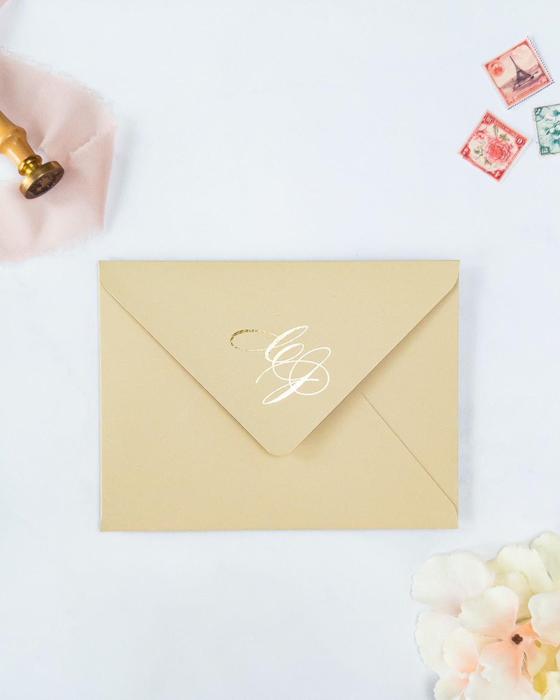 SOIE - Enveloppe épaisse Initiales - Enveloppe - 12 cm x 16.5 cm - Luxe Carterie Studio
